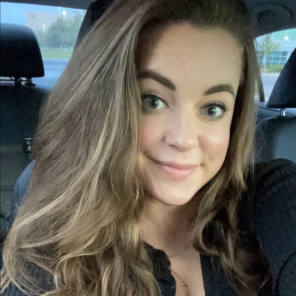 Meet your Posher, Kirsten - Picture 1 of 1